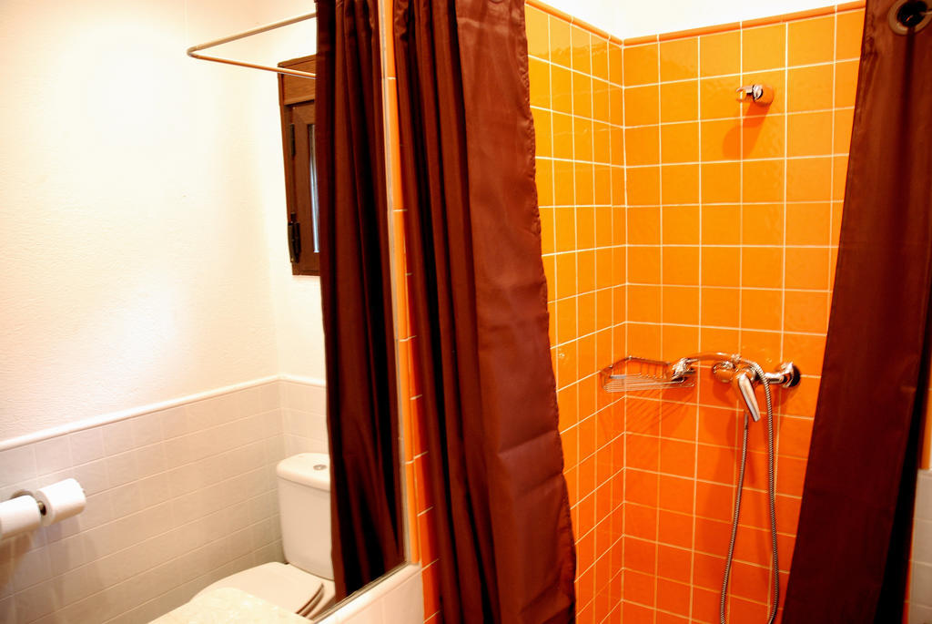 מדריגל דה לה וורה Hostal El Cardenillo חדר תמונה